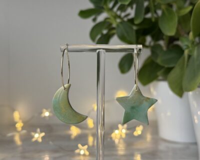 Cercei rotunzi, Gold Emerald Accents Moon & Star, Monsteria